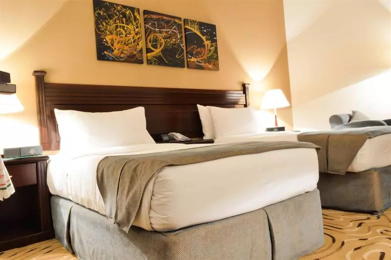 Fotos del hotel Executives   Azizia:  3