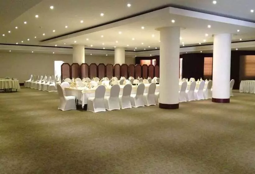 Fotos del hotel Executives   Azizia:  12