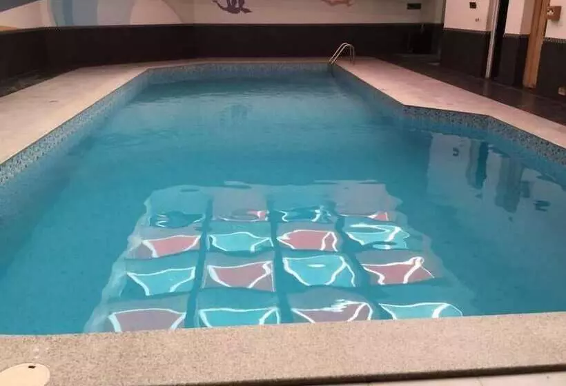 Fotos del hotel Executives   Azizia:  10