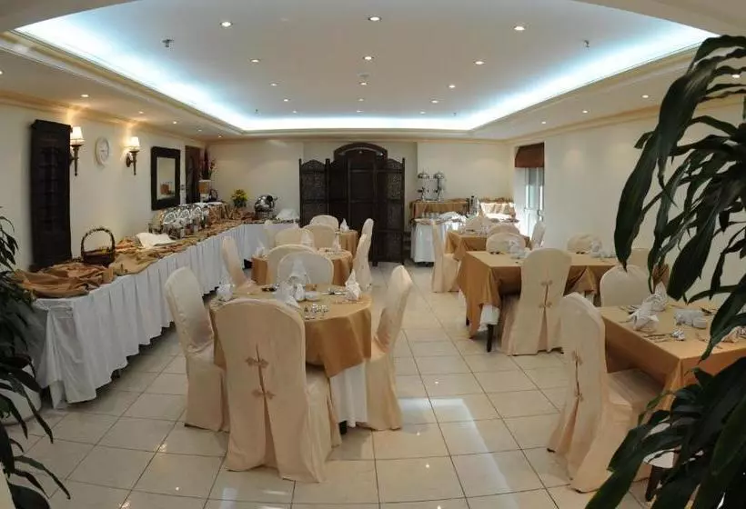 Fotos del hotel Uptown Hotel Apartments Abu Dhabi:  11