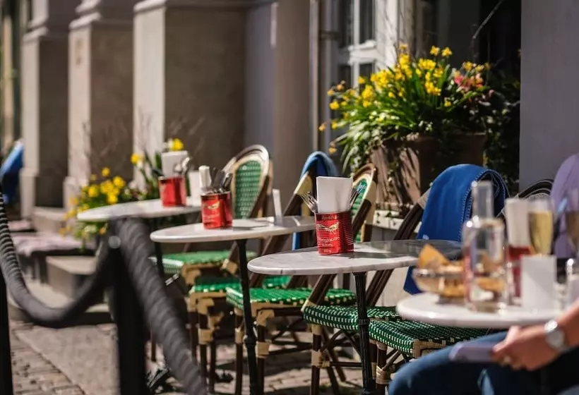 Fotos del hotel Flora:  6