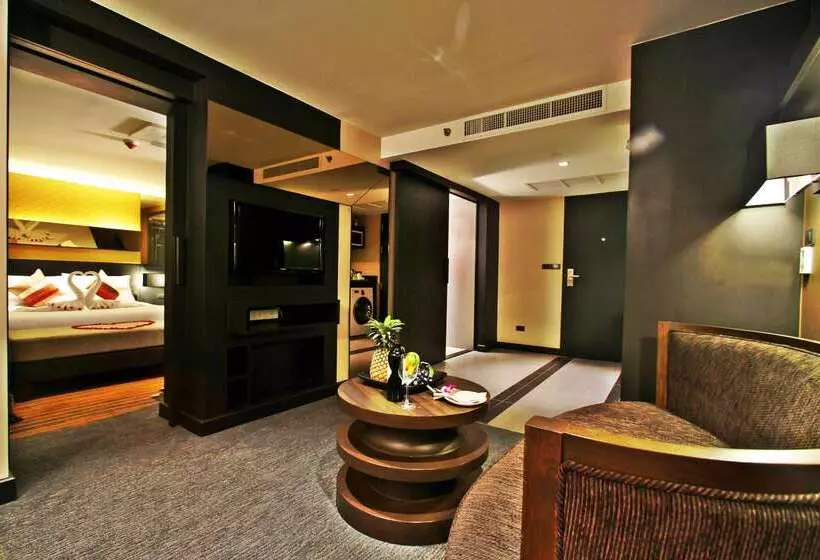 Fotos del hotel Golden Tulip Mandison Suites:  15