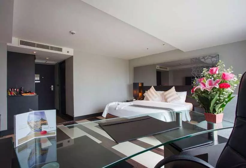 Fotos del hotel Golden Tulip Mandison Suites:  10