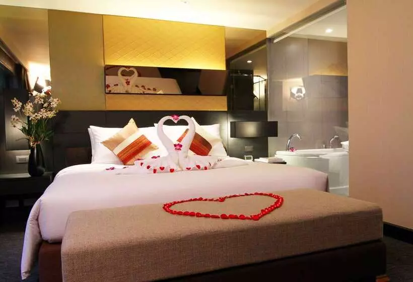 Fotos del hotel Golden Tulip Mandison Suites:  16