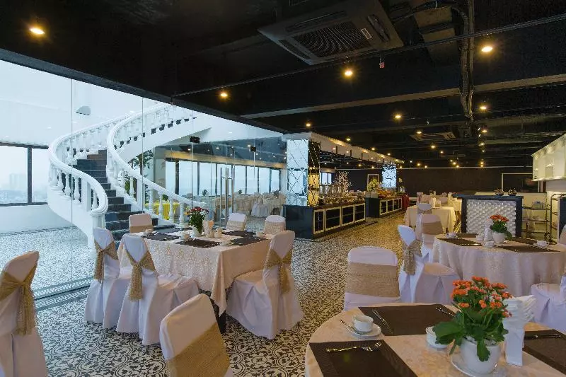 Fotos del hotel Muong Thanh Luxury Song Han:  4