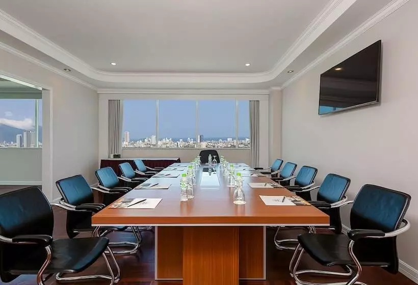 Fotos del hotel Muong Thanh Luxury Song Han:  25