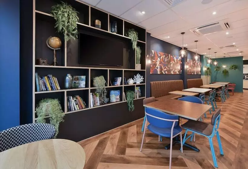 Fotos del hotel Travelodge Manchester Upper Brook Street:  3