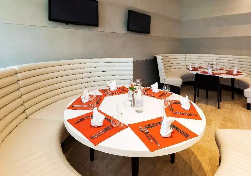 Fotos del hotel Novotel Tunis:  25