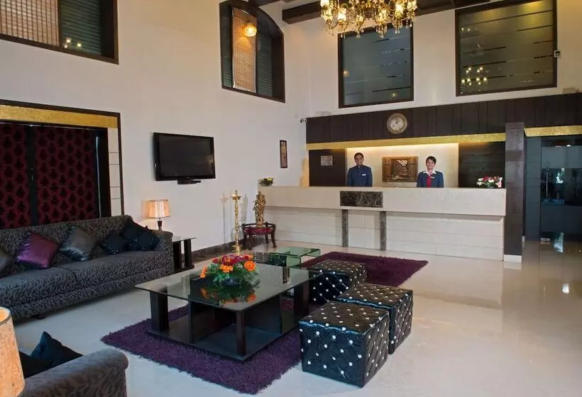 Fotos del hotel Capital O 16658 Anila:  24