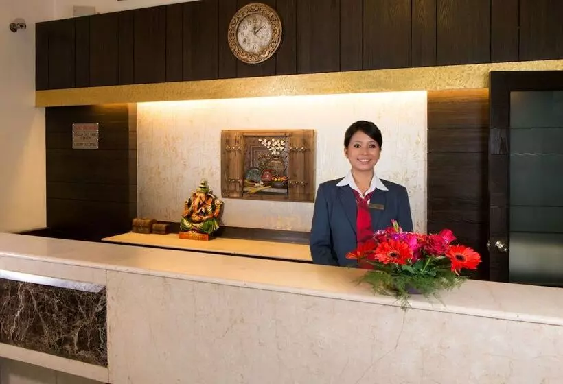 Fotos del hotel Capital O 16658 Anila:  18