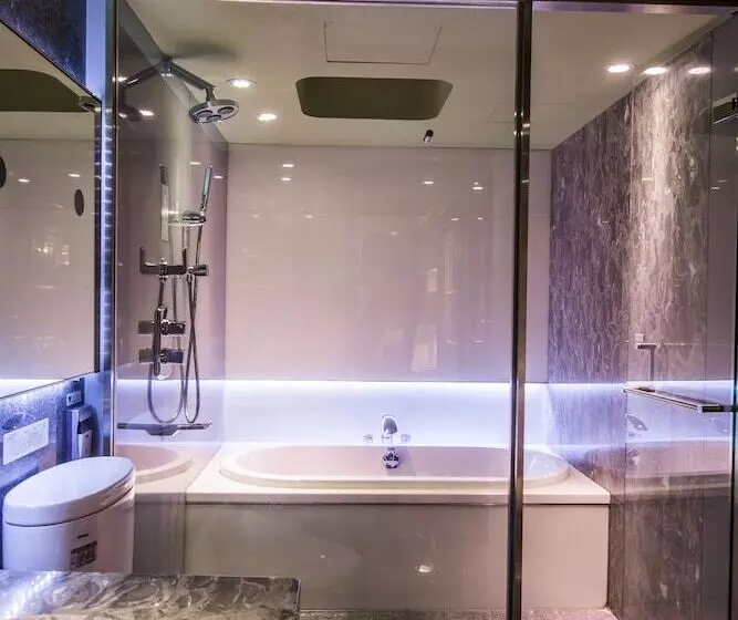 Fotos del hotel Inhouse Hotel:  11