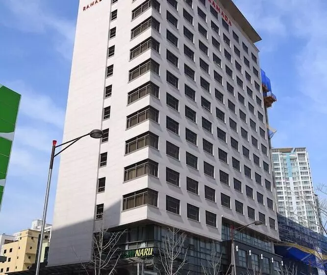 Fotos del hotel Ramada By Wyndham Dongtan:  6