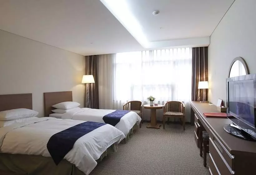 Fotos del hotel Ramada By Wyndham Dongtan:  17