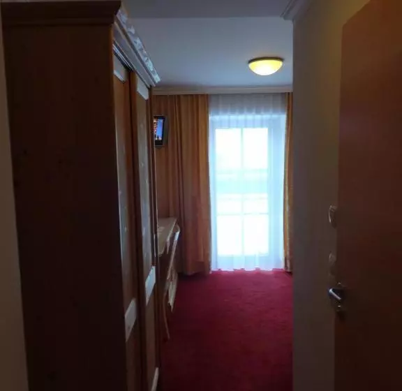 Fotos del hotel Unterwirt:  18