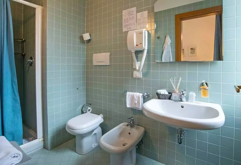 Fotos del hotel Bonifacio:  7