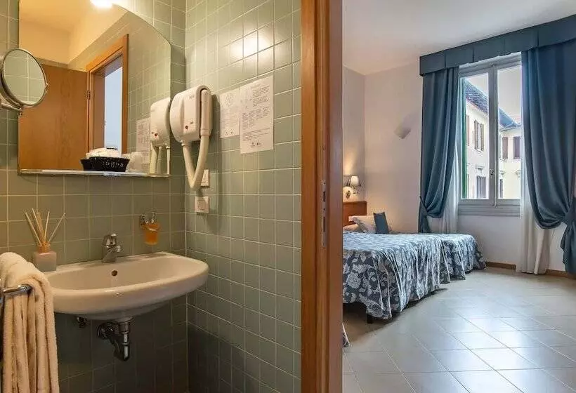 Fotos del hotel Bonifacio:  25