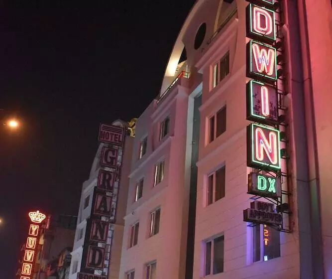 Fotos del hotel Godwin Deluxe:  5