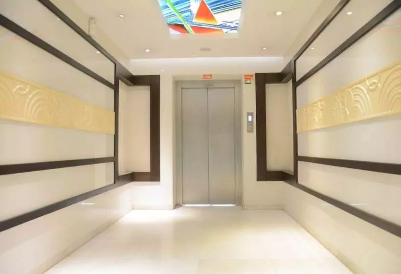 Fotos del hotel Godwin Deluxe:  25