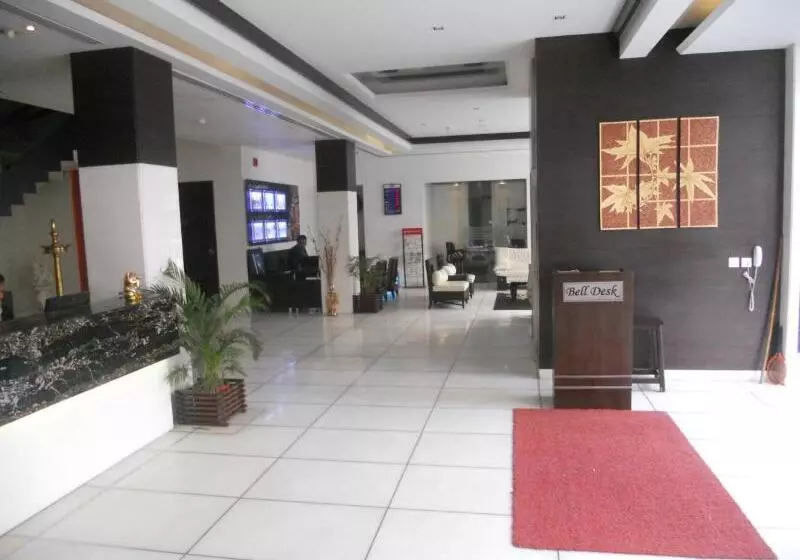 Fotos del hotel Godwin Deluxe:  3