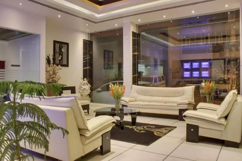 Fotos del hotel Godwin Deluxe:  10