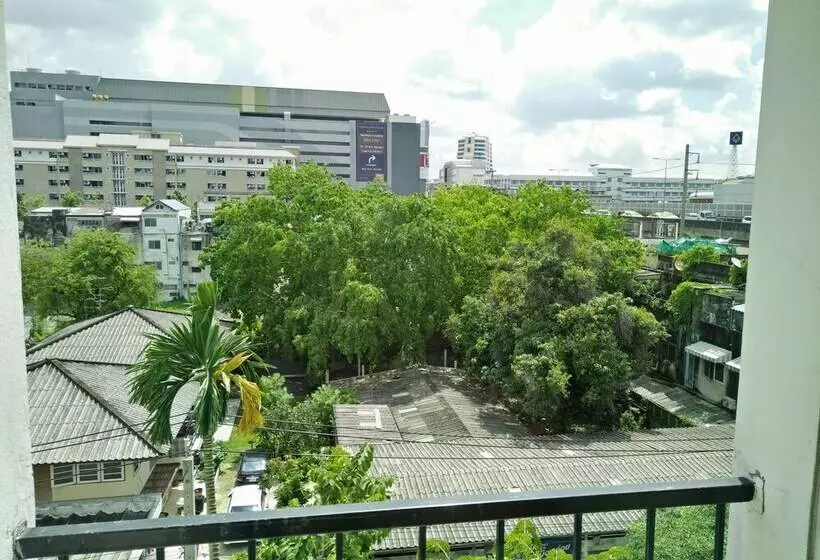 Fotos del hotel Jl Bangkok:  8