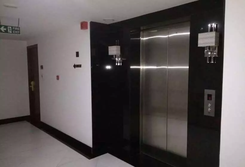 Fotos del hotel The Royal Comfort:  2