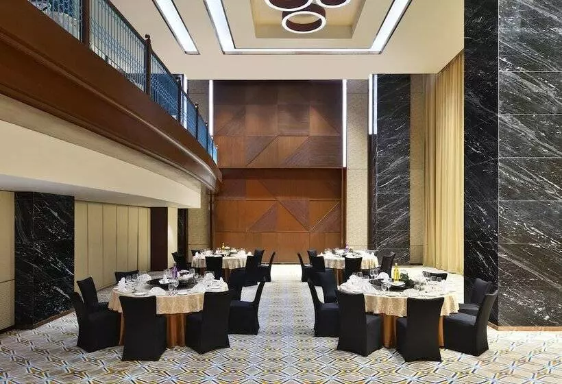 Fotos del hotel Sheraton Grand Bangalore  At Brigade Gateway:  10