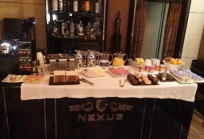 Fotos del hotel Nexus Valladolid Suites &:  11