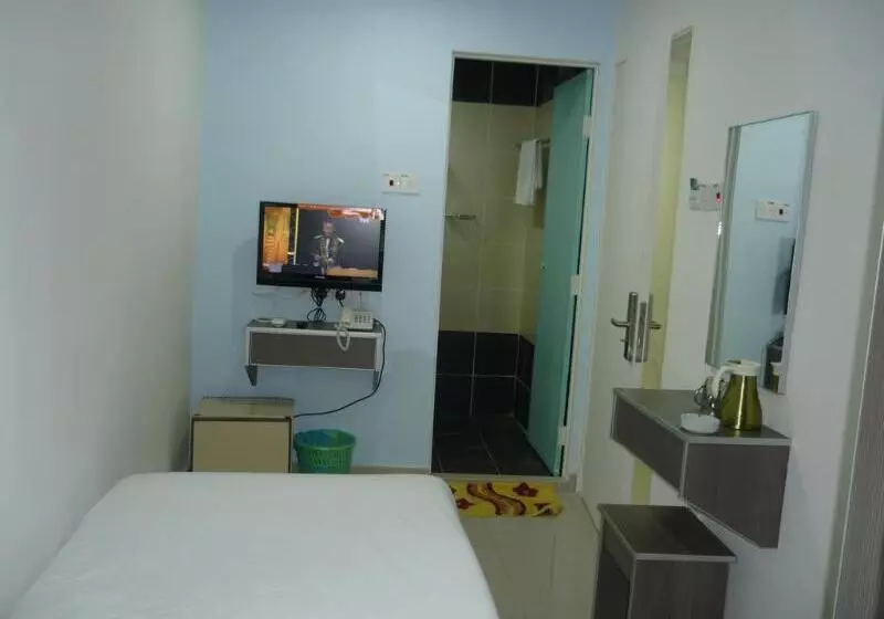 Fotos del hotel Lacomme Inn:  18