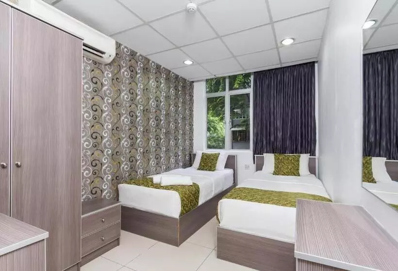 Fotos del hotel Lacomme Inn:  6