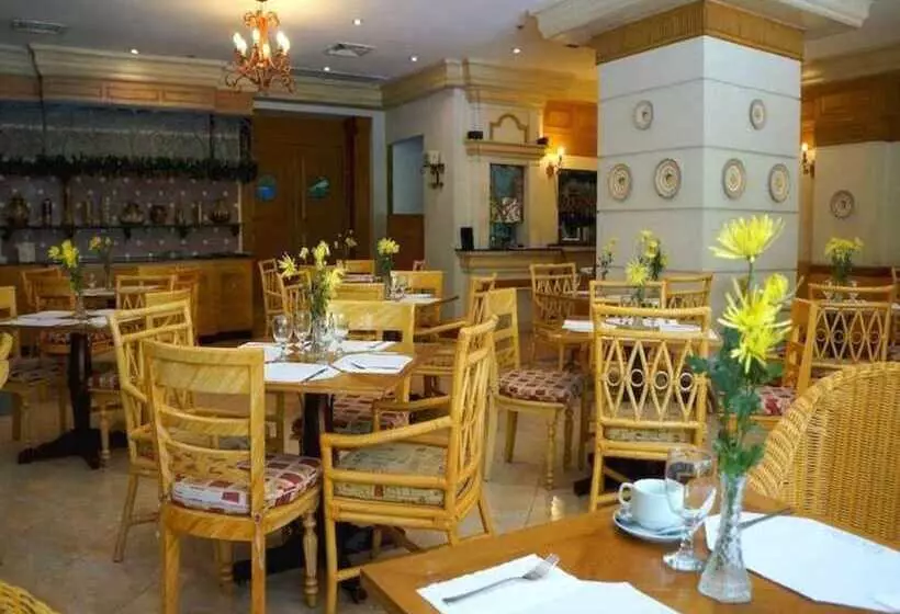 Fotos del hotel Tiara Oriental:  4