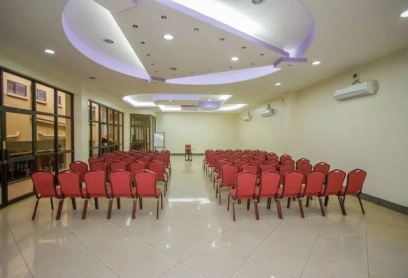 Fotos del hotel Holiday Express ,kampala:  16