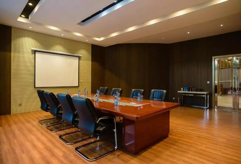 Fotos del hotel Swiss Lenana Mount:  21