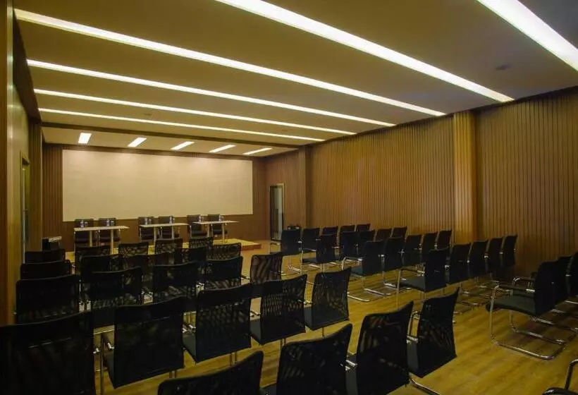 Fotos del hotel Swiss Lenana Mount:  25