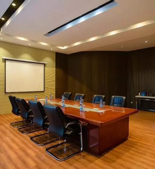 Fotos del hotel Swiss Lenana Mount:  15