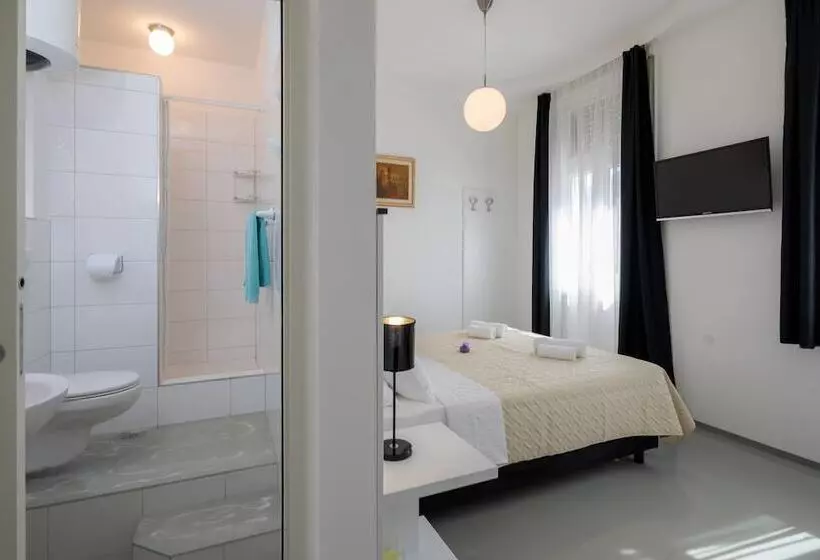 Fotos del hotel Sirius Luxury Rooms:  14