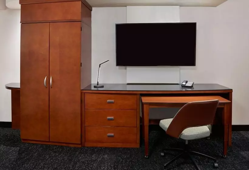 Fotos del hotel Courtyard By Marriott Calgary Airport:  14