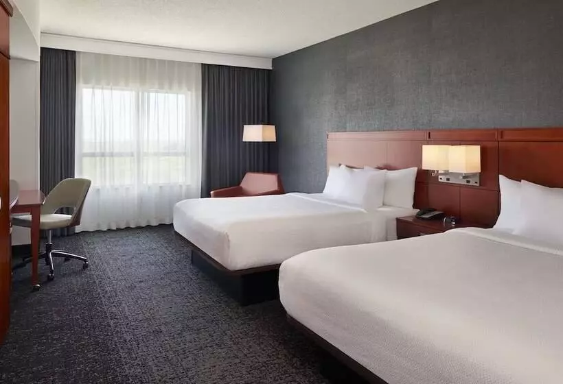 Fotos del hotel Courtyard By Marriott Calgary Airport:  8