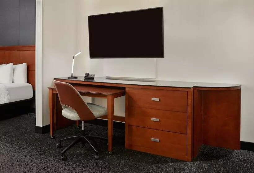 Fotos del hotel Courtyard By Marriott Calgary Airport:  15