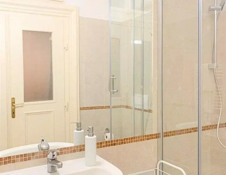 Fotos del hotel Small Luxury Palace Residence:  11