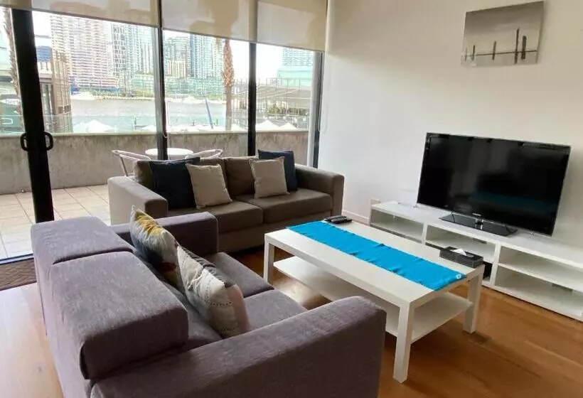 Fotos del hotel Akom At Docklands:  5