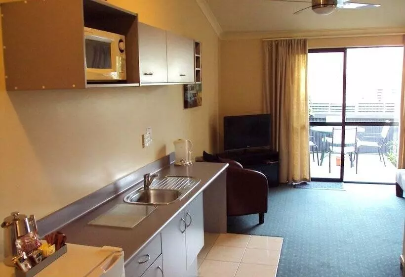 Fotos del hotel At The Rocks Motor Lodge:  25