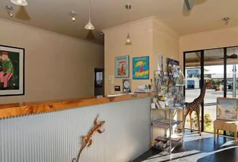 Fotos del hotel At The Rocks Motor Lodge:  2