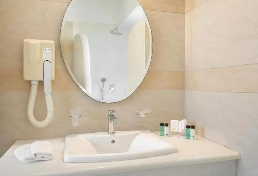 Fotos del hotel Finikas:  7