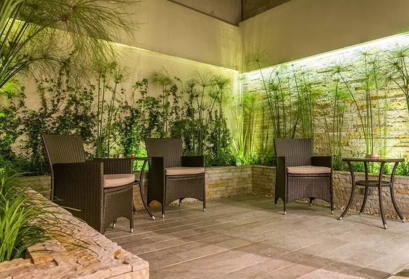 Fotos del hotel Nico Apartasuites:  5