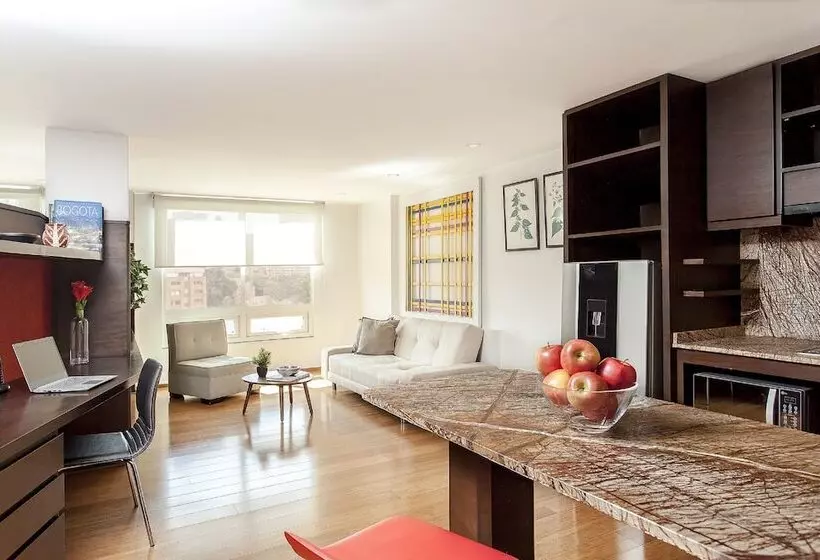 Fotos del hotel Nico Apartasuites:  8