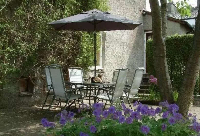 Fotos del hotel College House:  3