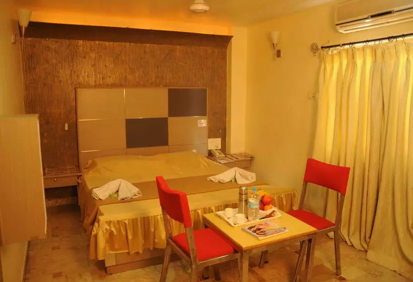 Fotos del hotel Tanisha:  18