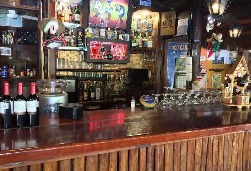 Fotos del hotel Cocos Cabañas:  14