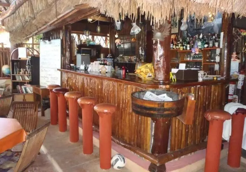 Fotos del hotel Cocos Cabañas:  21